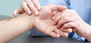 Diagnose von Schmerzen in den Fingern Gelenke